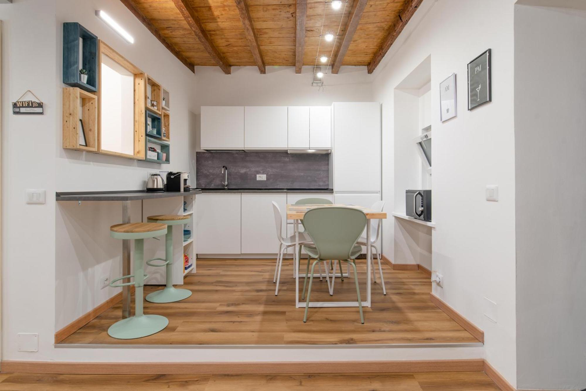 The Happyhouse, No Lift By Happyhostorino Apartment Exterior photo