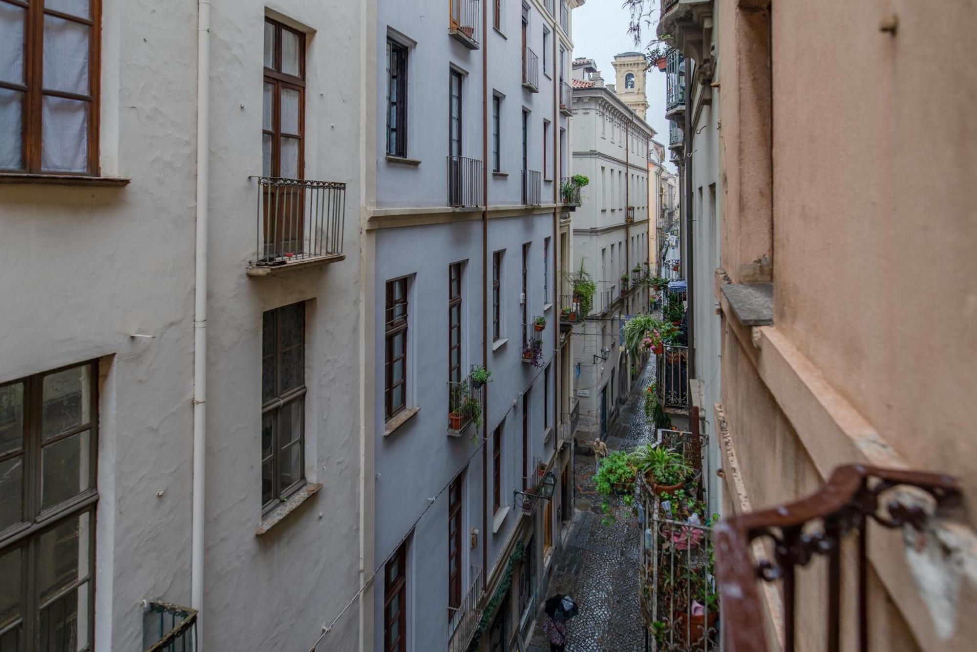 The Happyhouse, No Lift By Happyhostorino Apartment Exterior photo